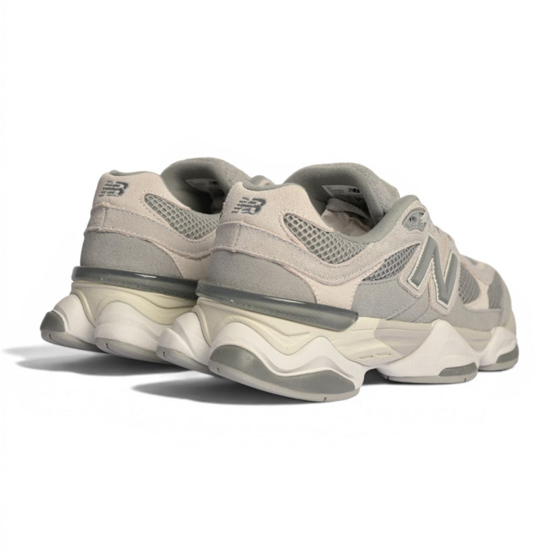 New Balance 9060 Light Grey