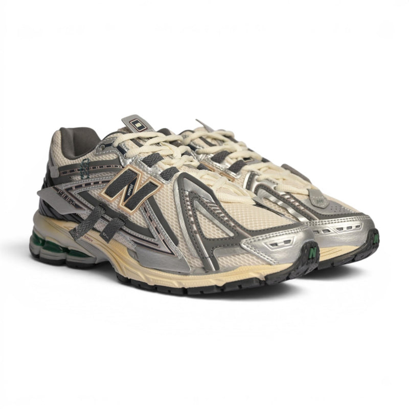 New Balance 1906R White / Silver / Black