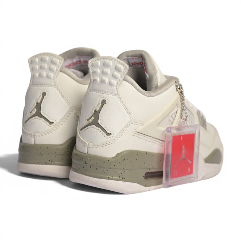Air Jordan 4 Retro "White Oreo"