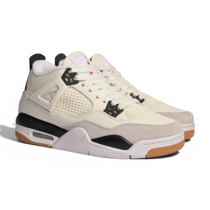 Air Jordan 4 Retro "Military Black".