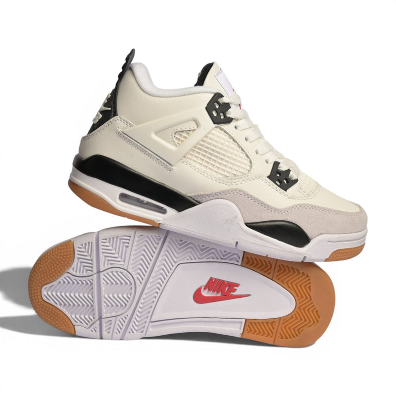 Air Jordan 4 Retro "Military Black".