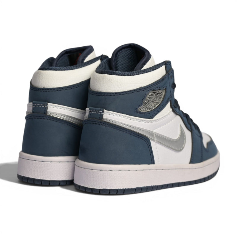 Air Jordan 1 Mid "Midnight Navy".
