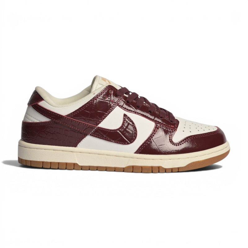 Nike Dunk Low "Team Red"