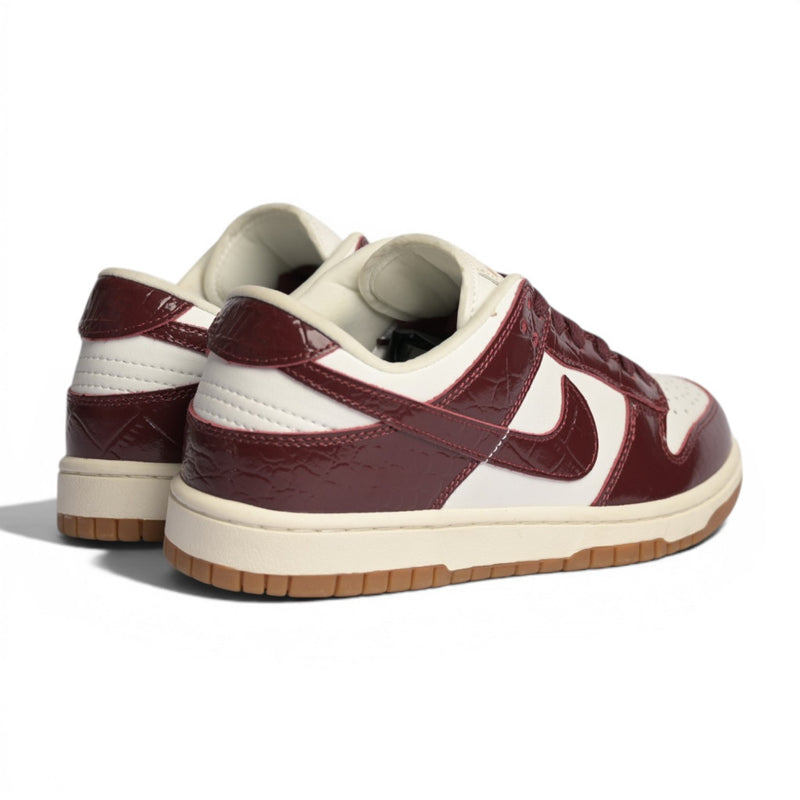 Nike Dunk Low "Team Red"