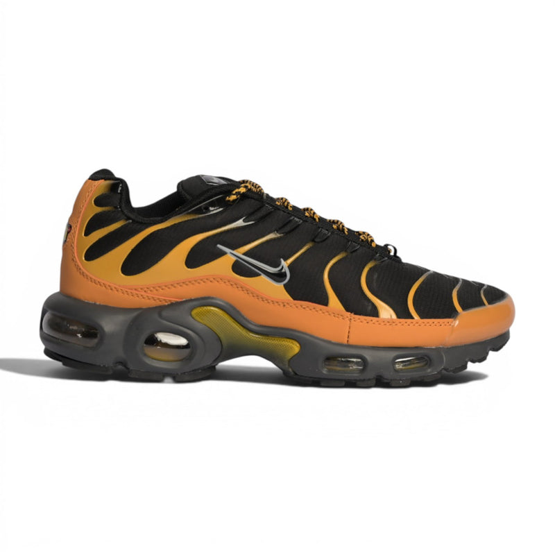 Nike Air Max Plus "Black University Gold"