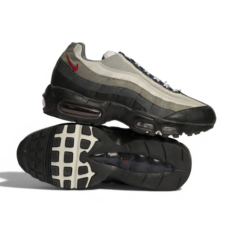 Nike Air Max 95 "Solar Red"