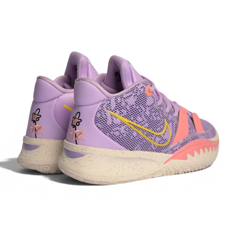 Nike Kyrie 7 "Daughters"