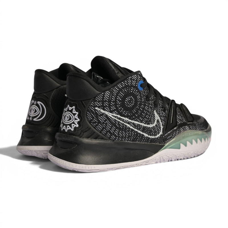Nike Kyrie 7 "Black White"