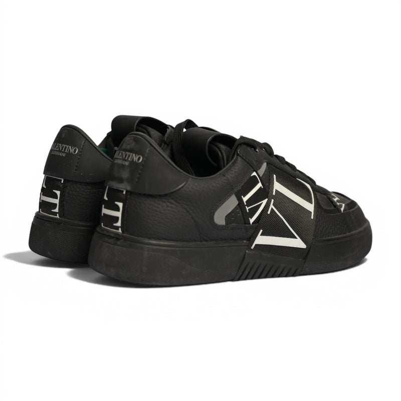 Valentino Low Top VL7N Sneakers